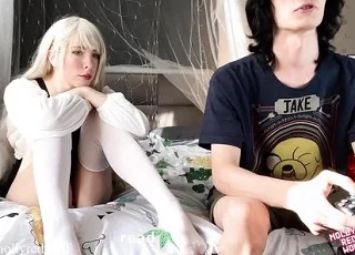 Оделась героиней его игры, чтобы хоть так трахнул