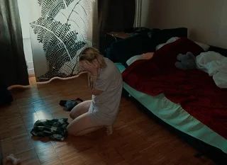 Отчим трахнул неряшливую падчерицу