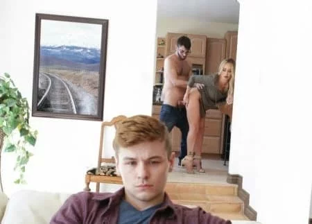 Помог аналом на кухне мамочки своего друга