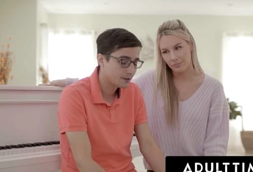 Я влюбился в свою учительницу по музыки