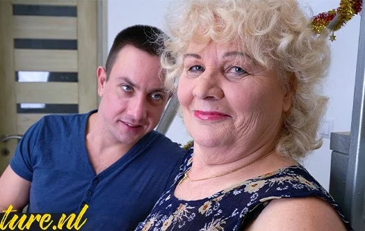 Зачем милфы, когда есть толстые бабульки