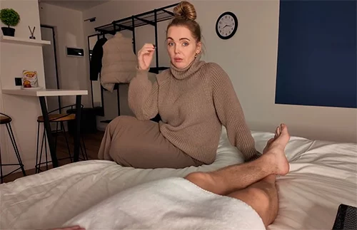 Мачеха поругалась с моим отцом и приехала ко мне