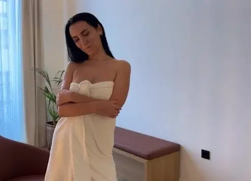 Блин пасынок, я тебе отправила интимные фотки